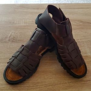 NWOT Duck Head  leather sandals.